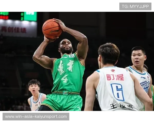 压哨三分拖入加时,这记神仙球拯救了赛季 压哨三分拖入加时,这记神仙球拯救了赛季